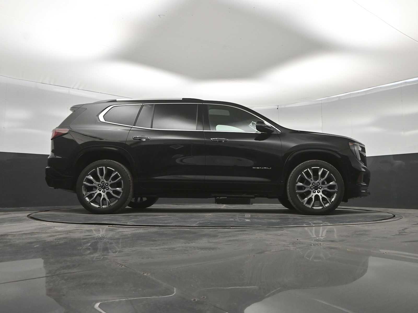 2026 GMC Acadia Denali Ultimate AWD