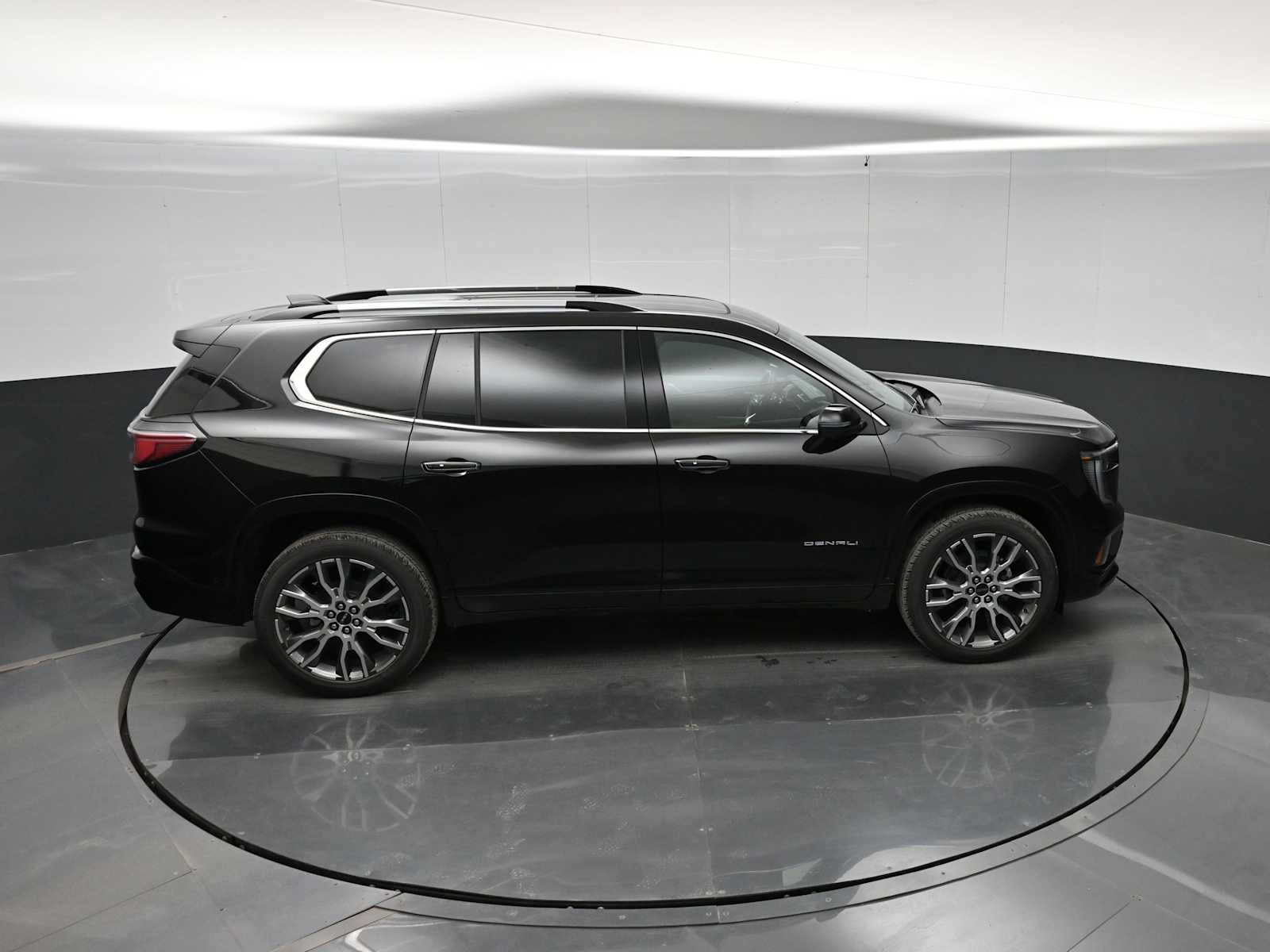 2026 GMC Acadia Denali Ultimate AWD
