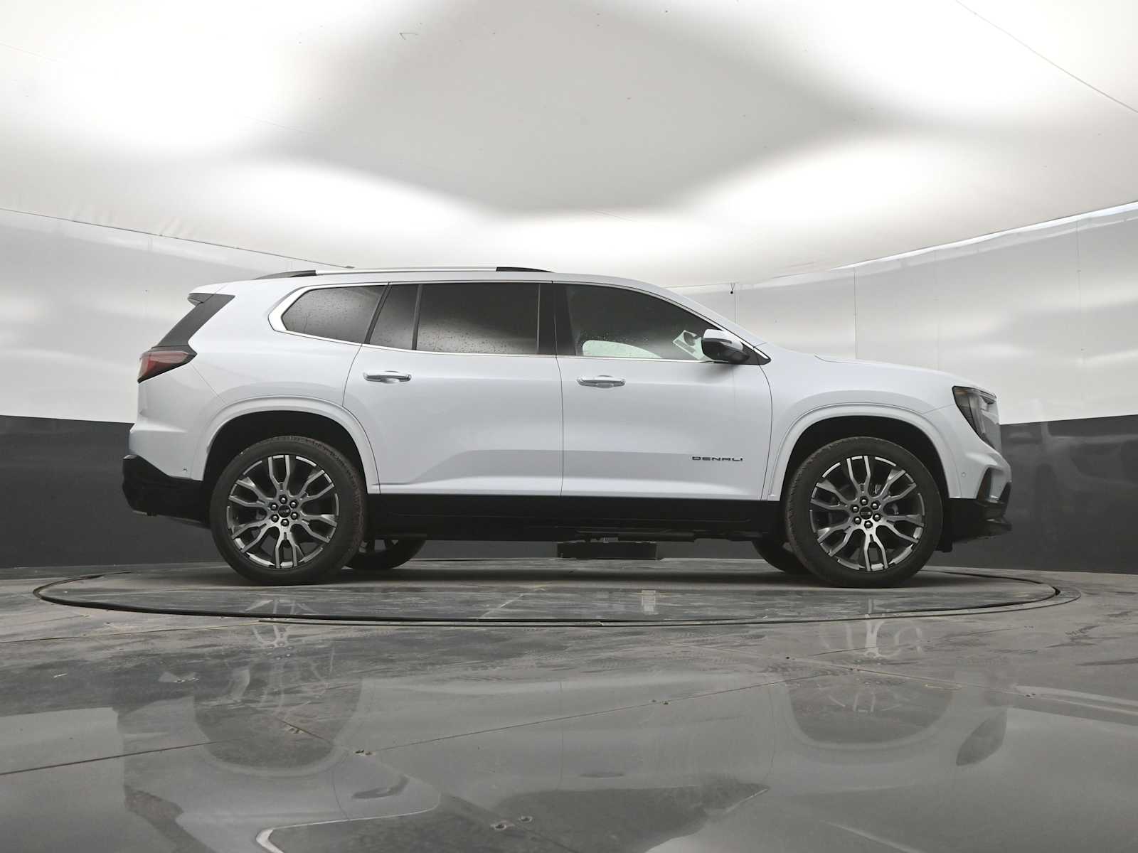 2026 GMC Acadia Denali Ultimate AWD