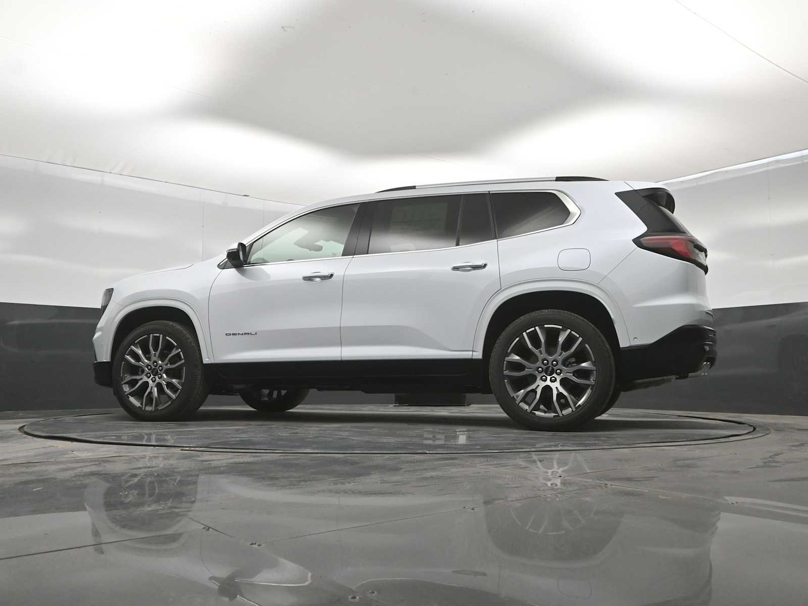 2026 GMC Acadia Denali Ultimate AWD