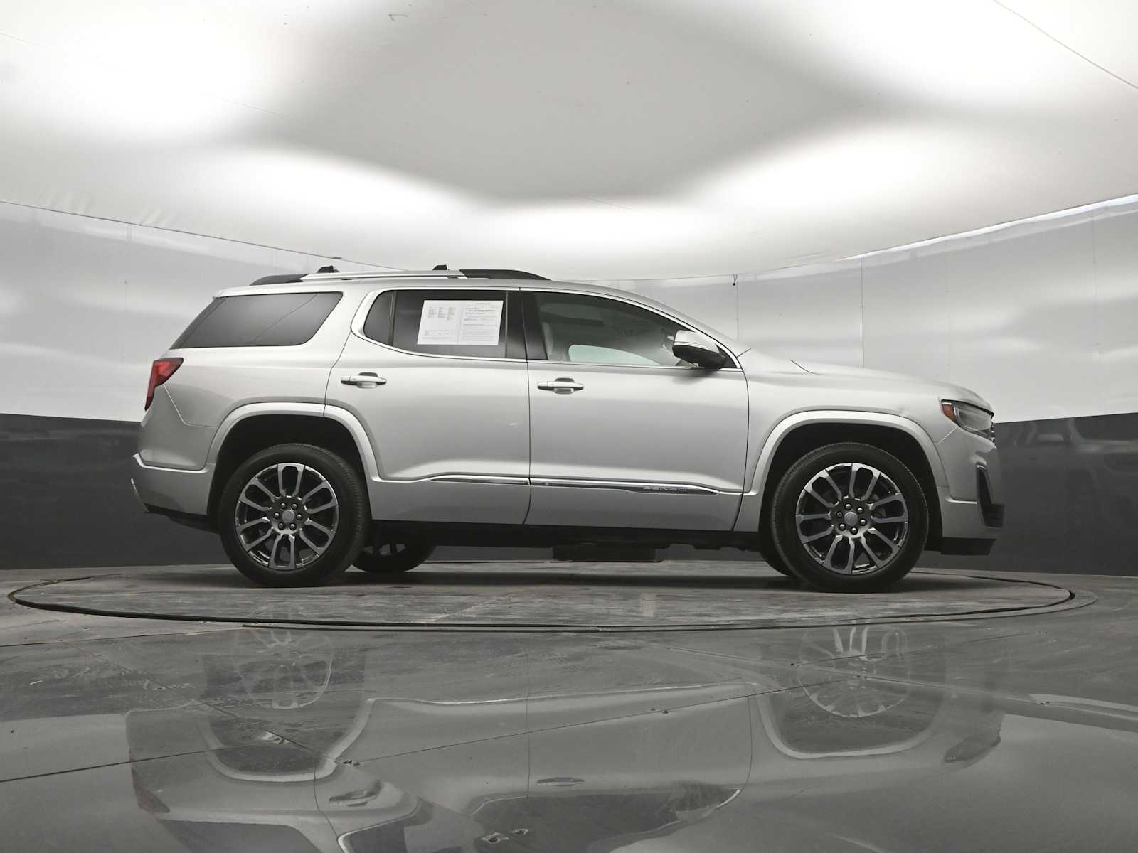 2020 GMC Acadia AWD Denali