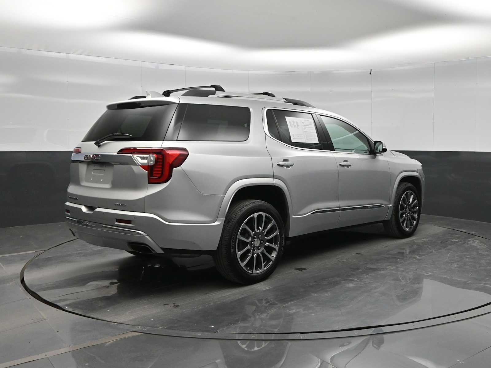 2020 GMC Acadia AWD Denali