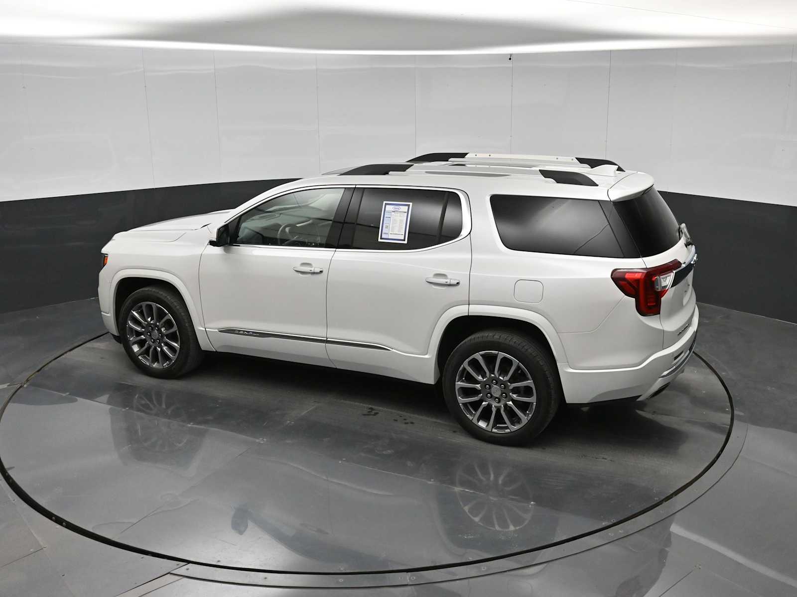 2022 GMC Acadia AWD Denali