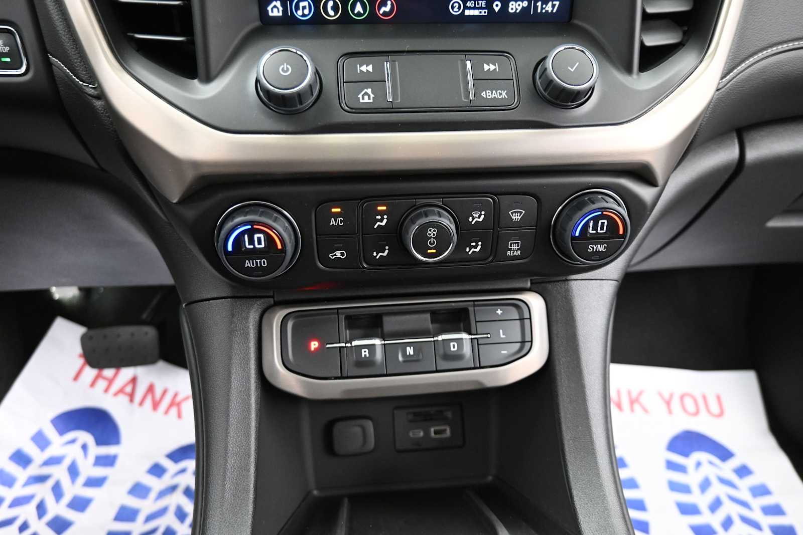2022 GMC Acadia AWD Denali