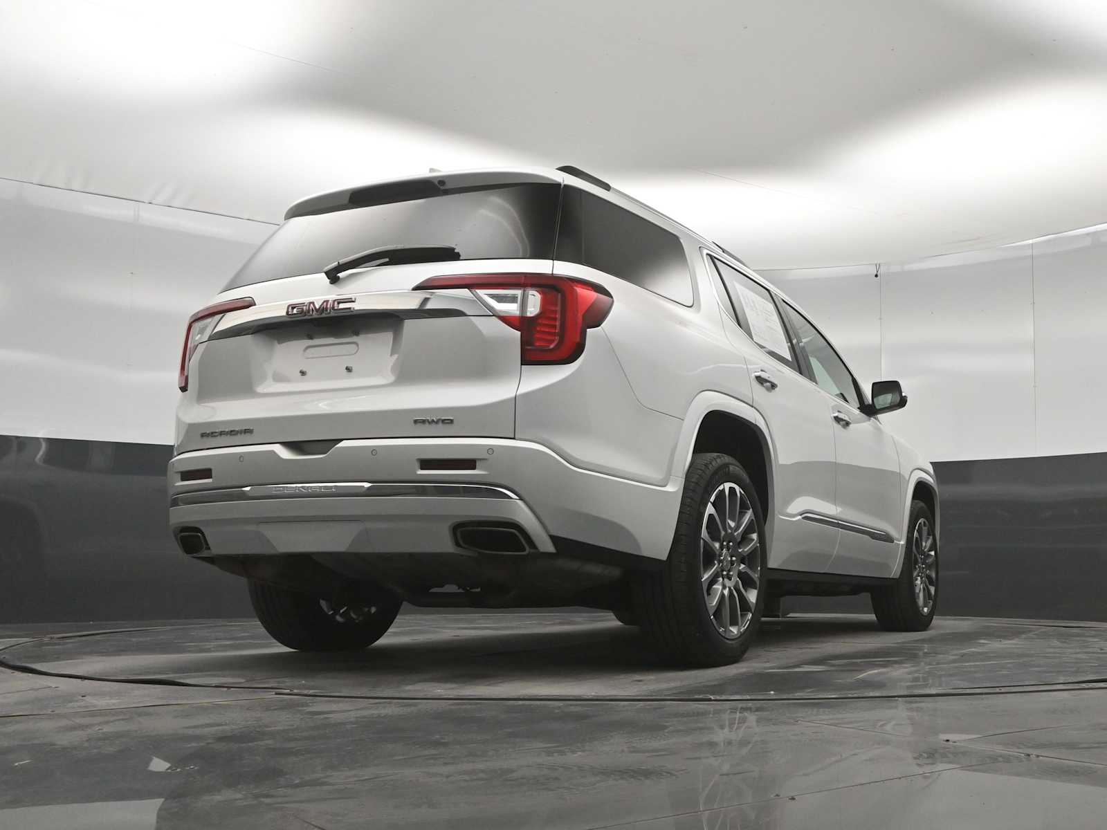 2022 GMC Acadia AWD Denali