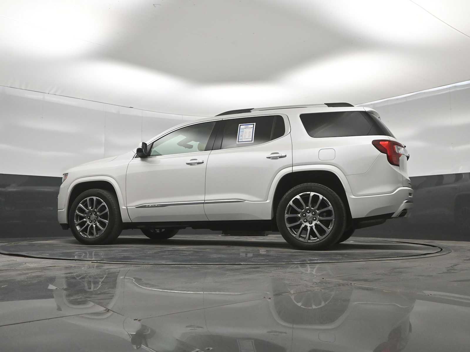 2022 GMC Acadia AWD Denali