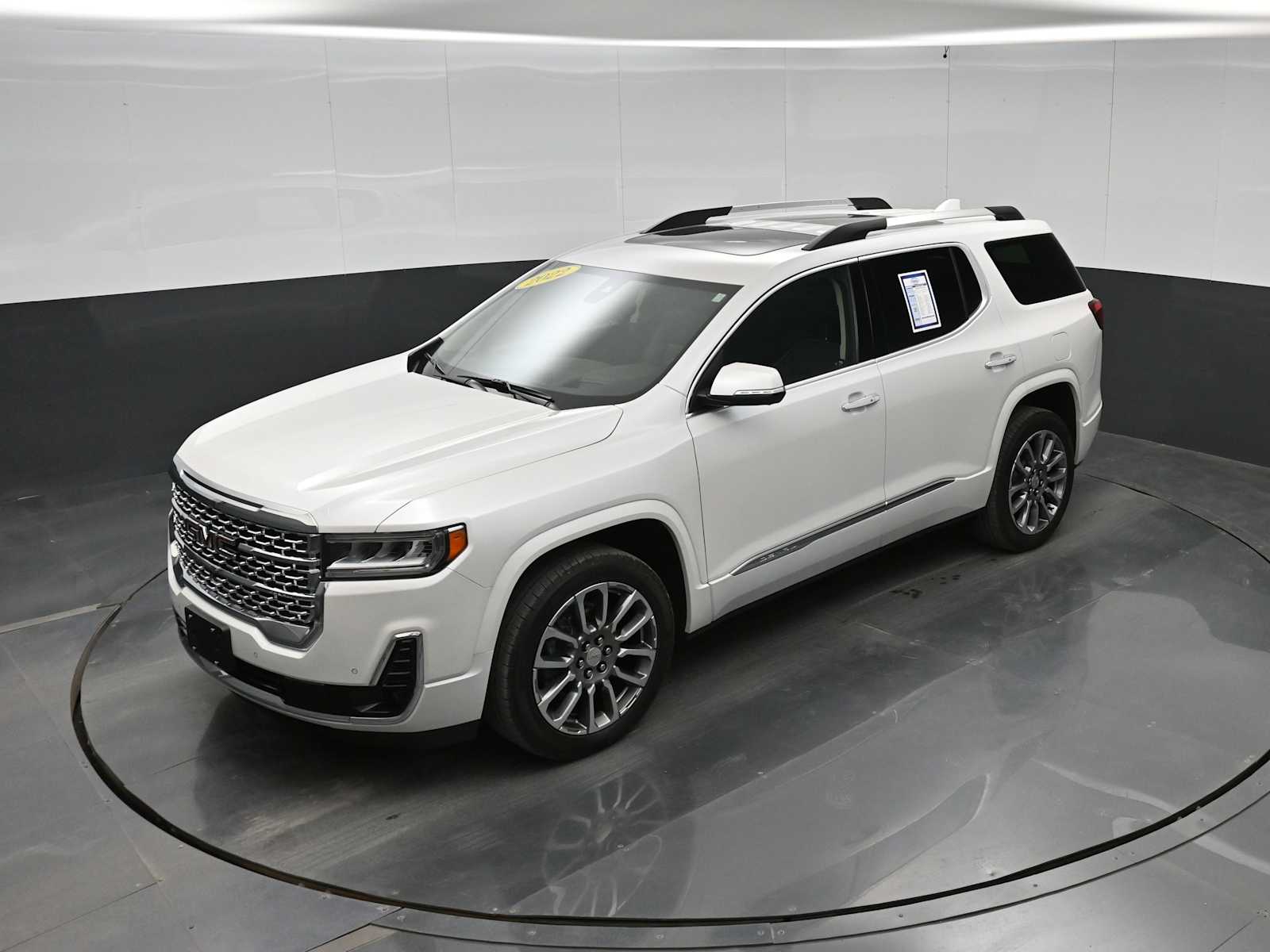 2022 GMC Acadia AWD Denali
