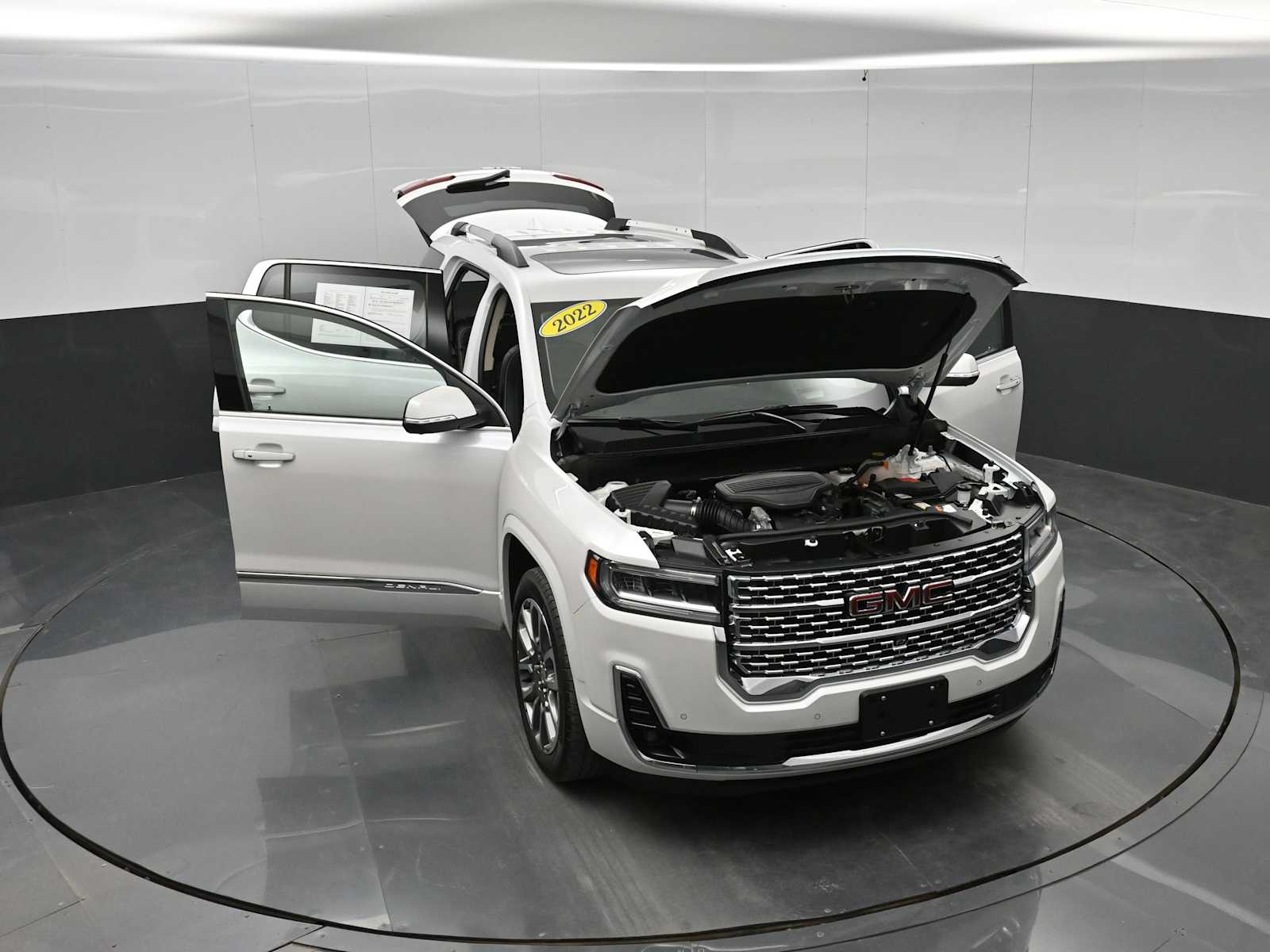2022 GMC Acadia AWD Denali