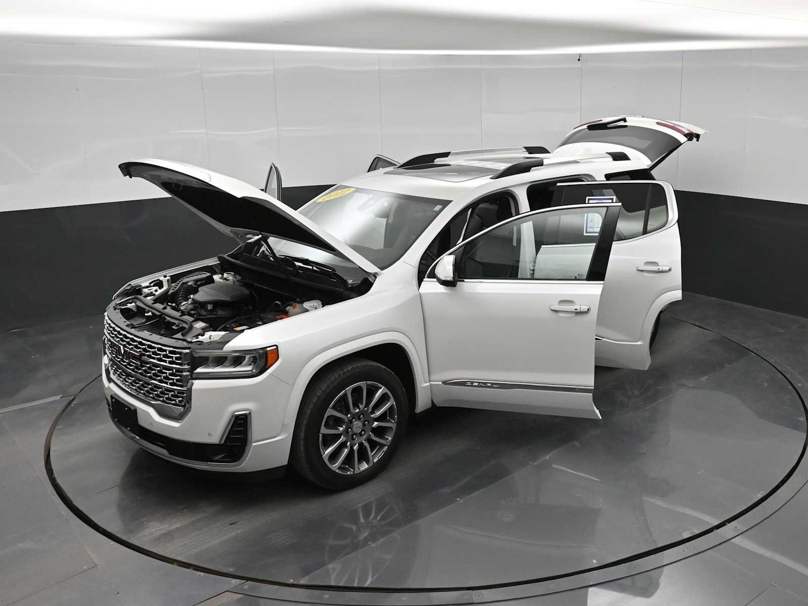 2022 GMC Acadia AWD Denali