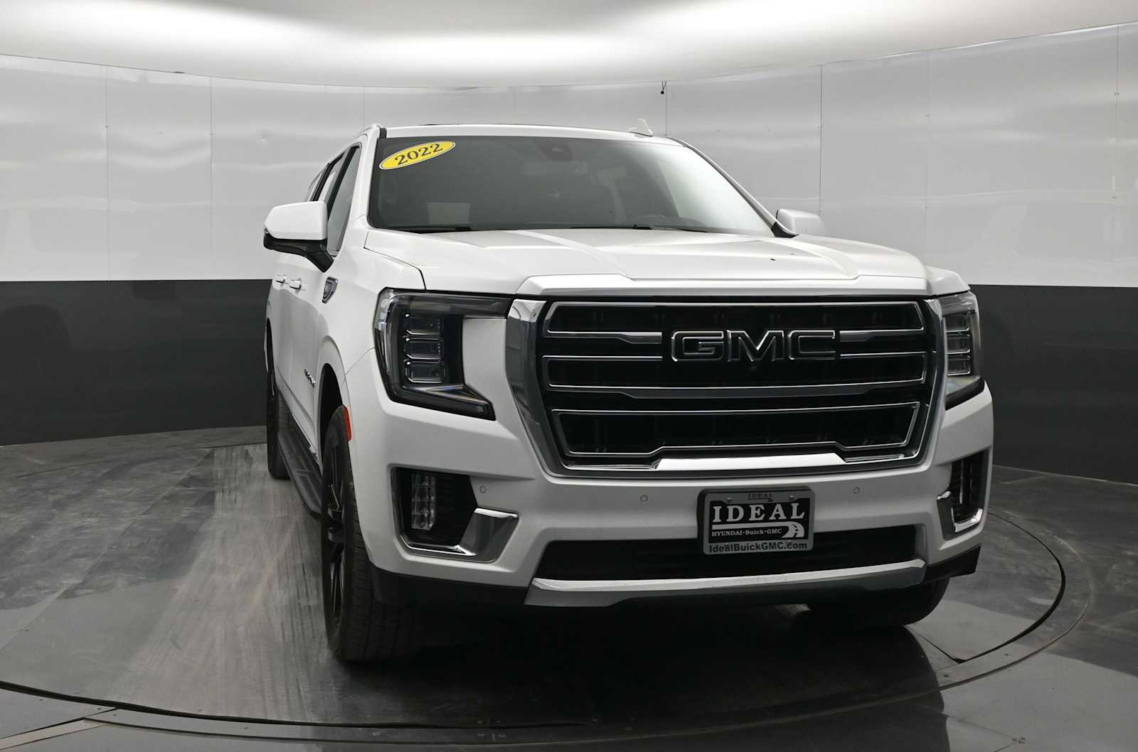 2022 GMC Yukon XL SLT