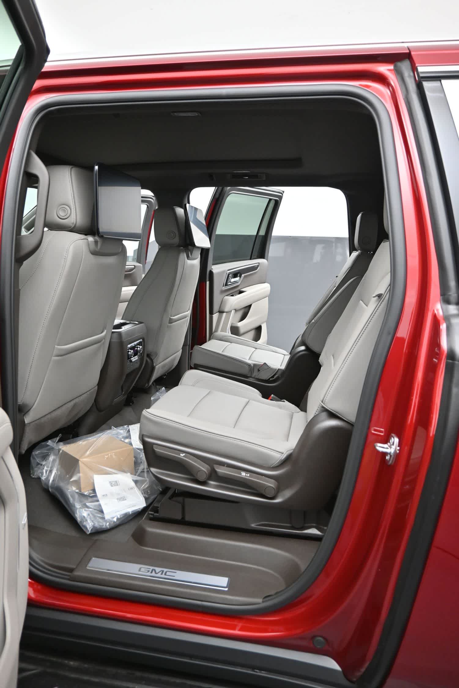 2026 GMC Yukon XL 4WD Elevation