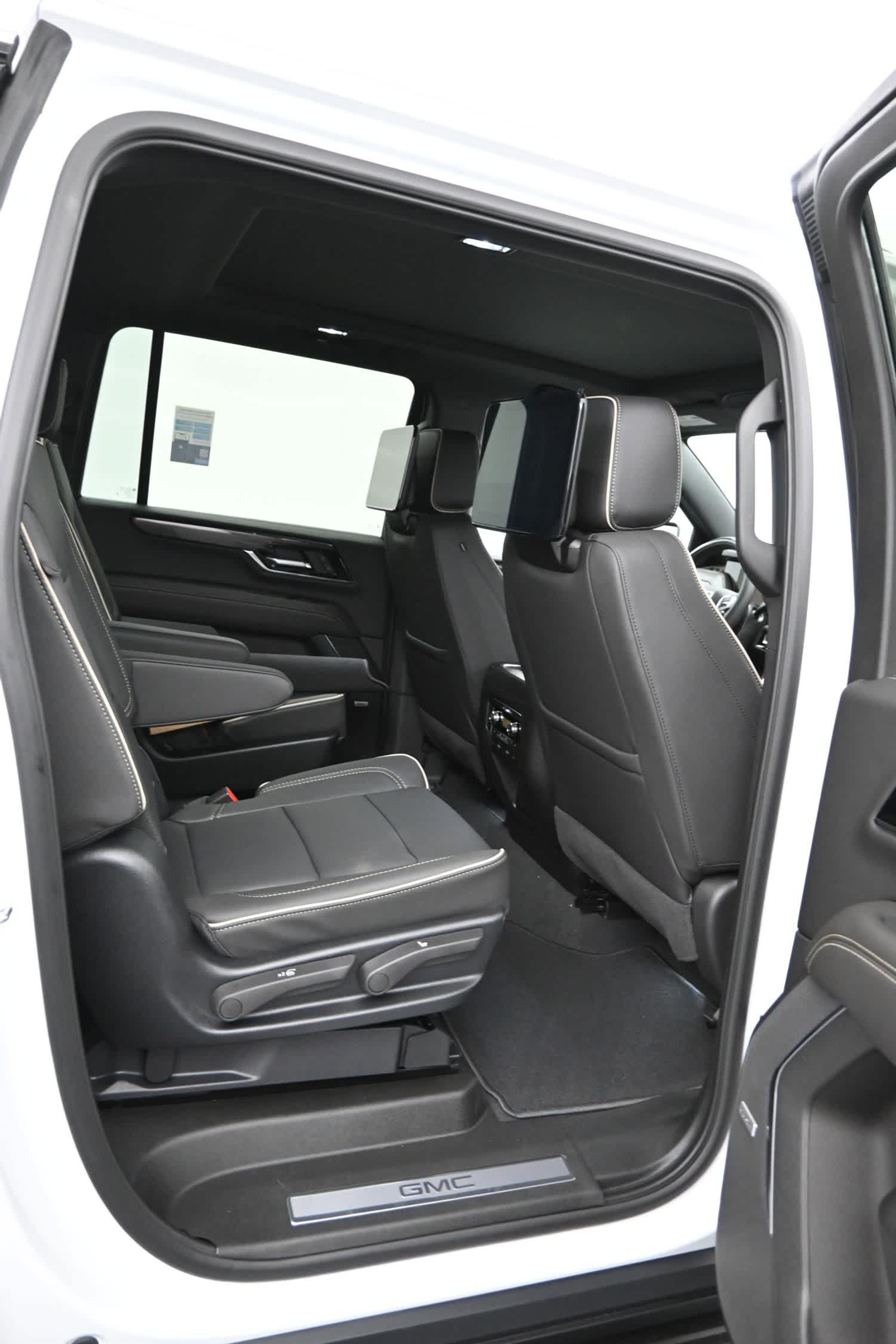 2026 GMC Yukon XL 4WD Elevation