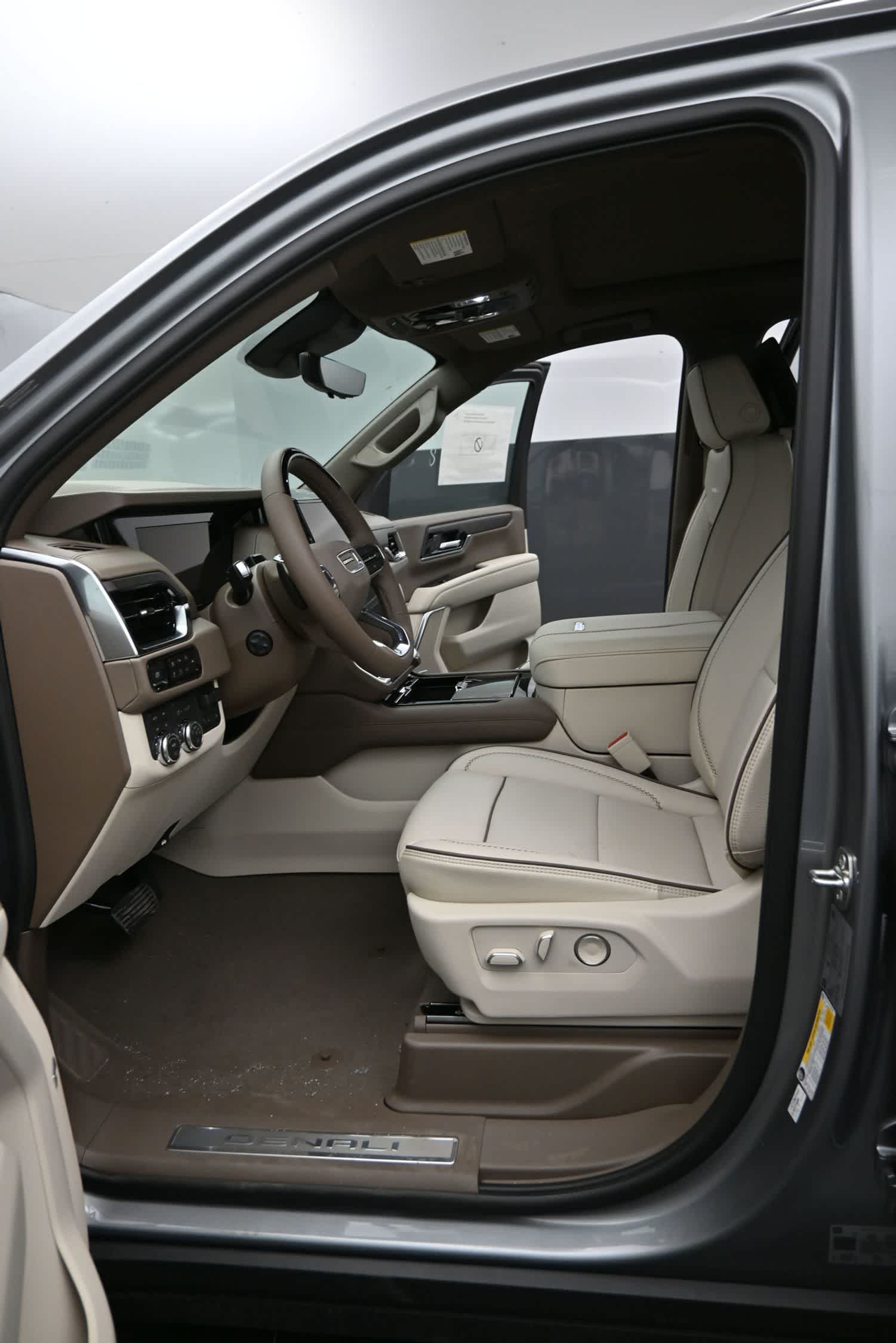 2026 GMC Yukon XL 4WD Denali