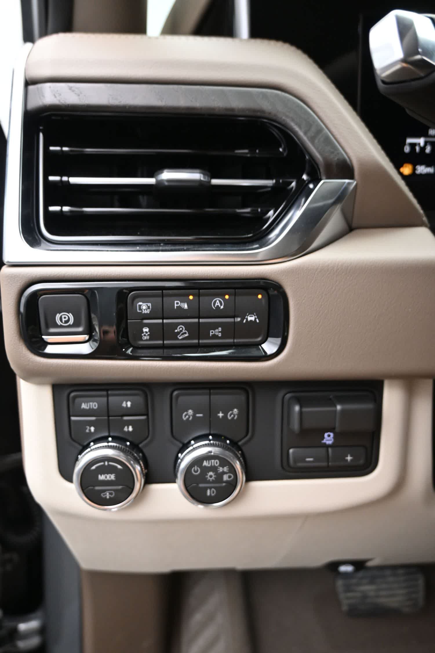 2026 GMC Yukon XL 4WD Denali