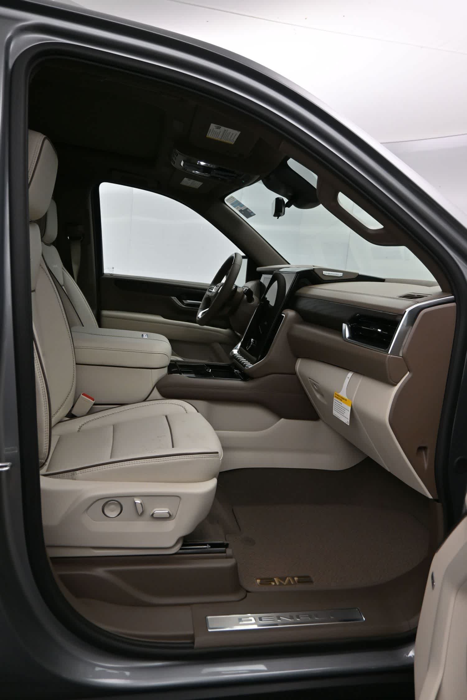 2026 GMC Yukon XL 4WD Denali