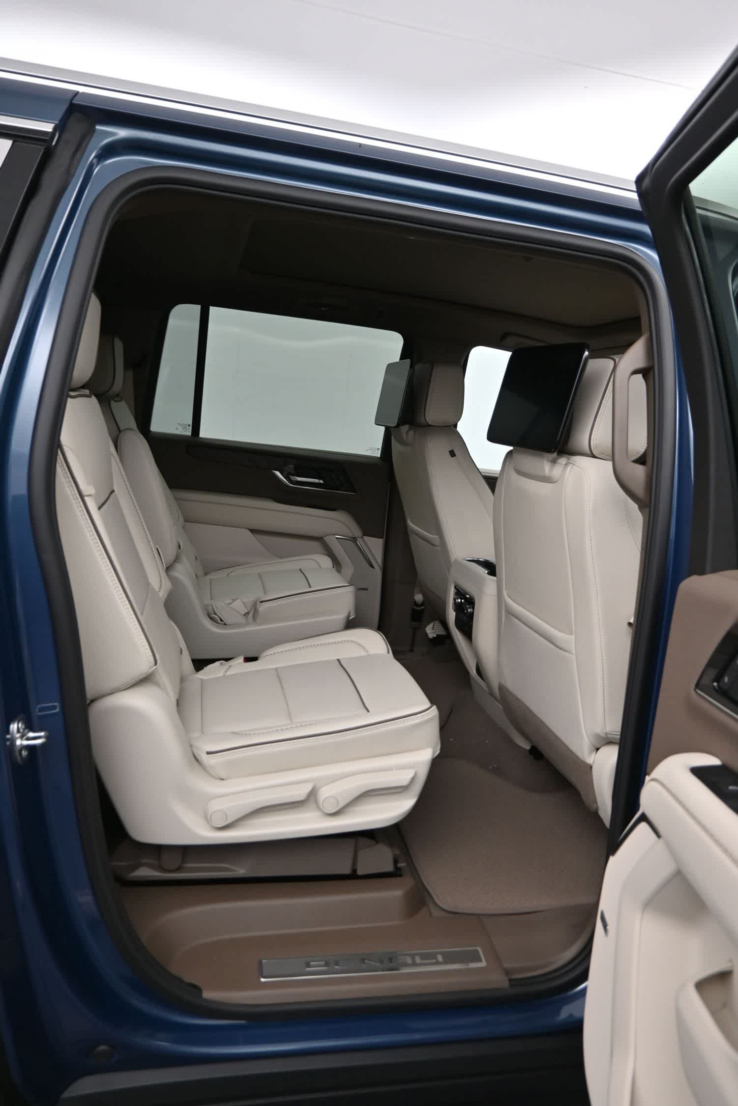 2026 GMC Yukon XL 4WD Denali