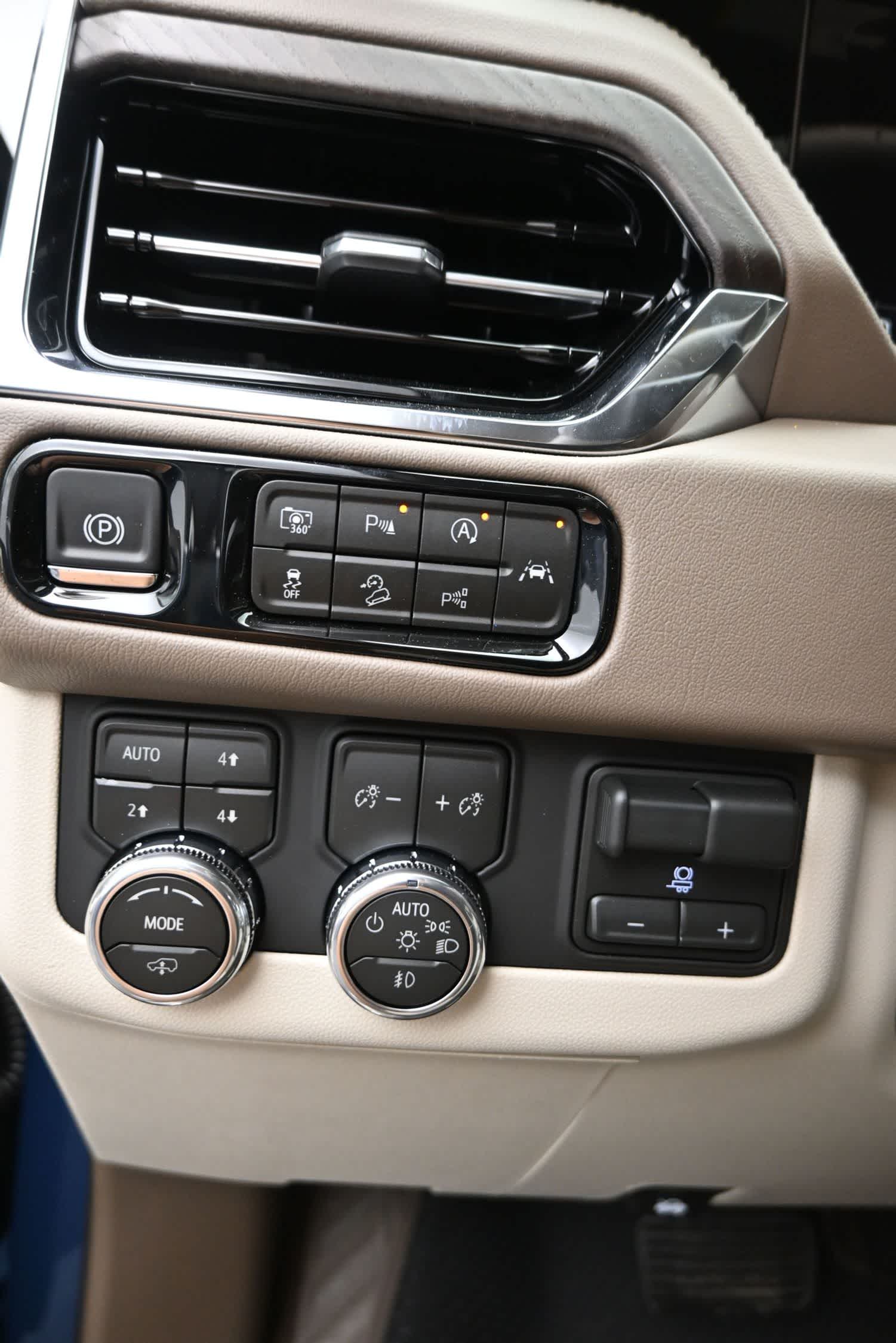 2026 GMC Yukon XL 4WD Denali