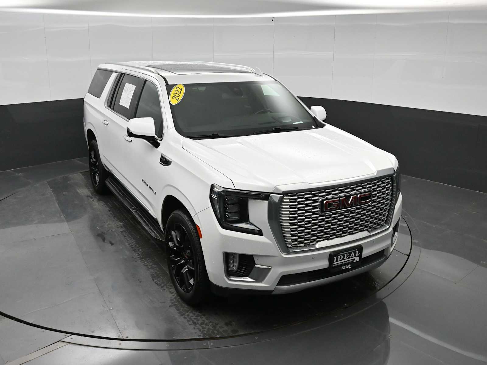 2022 GMC Yukon XL Denali
