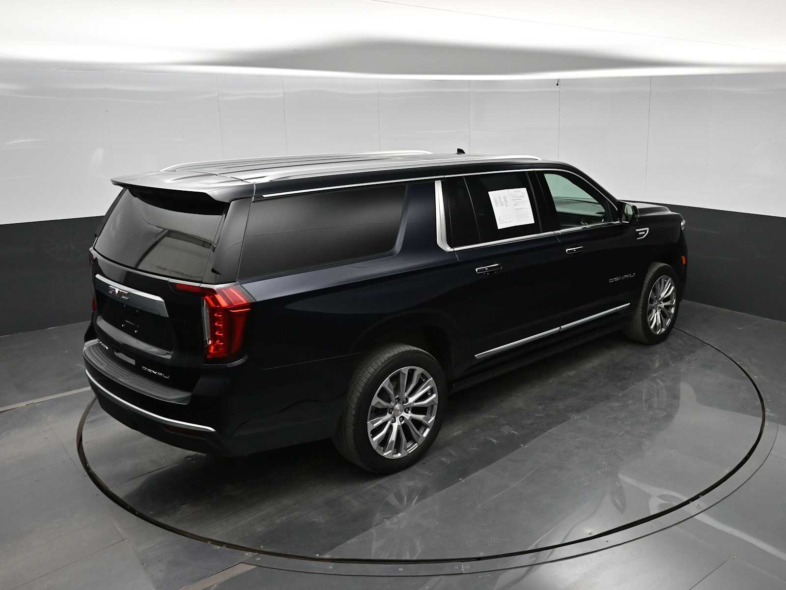 2023 GMC Yukon XL 4WD Denali