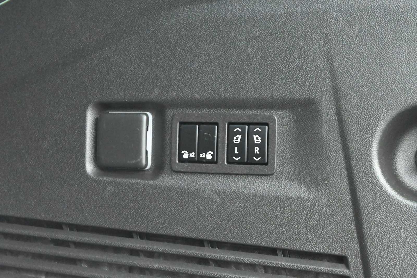 2023 GMC Yukon XL 4WD Denali