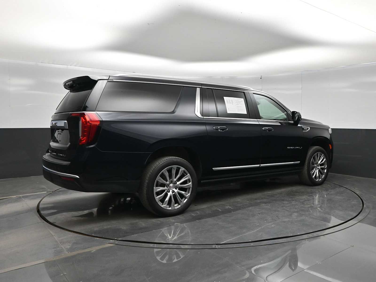 2023 GMC Yukon XL 4WD Denali