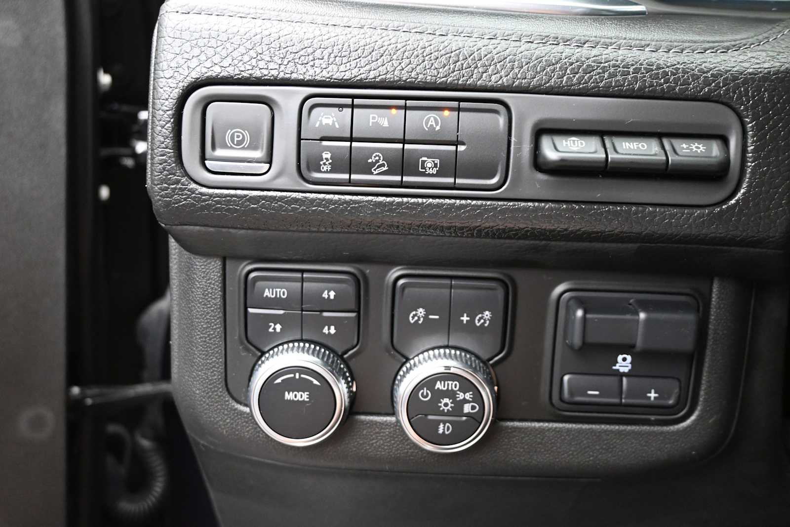 2023 GMC Yukon XL 4WD Denali