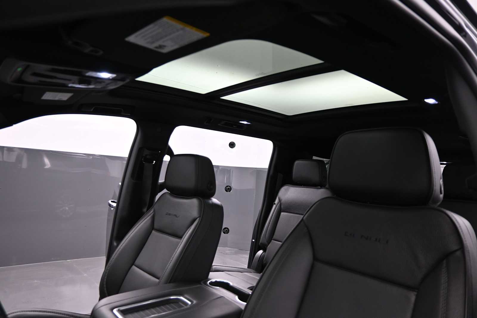 2023 GMC Yukon XL 4WD Denali