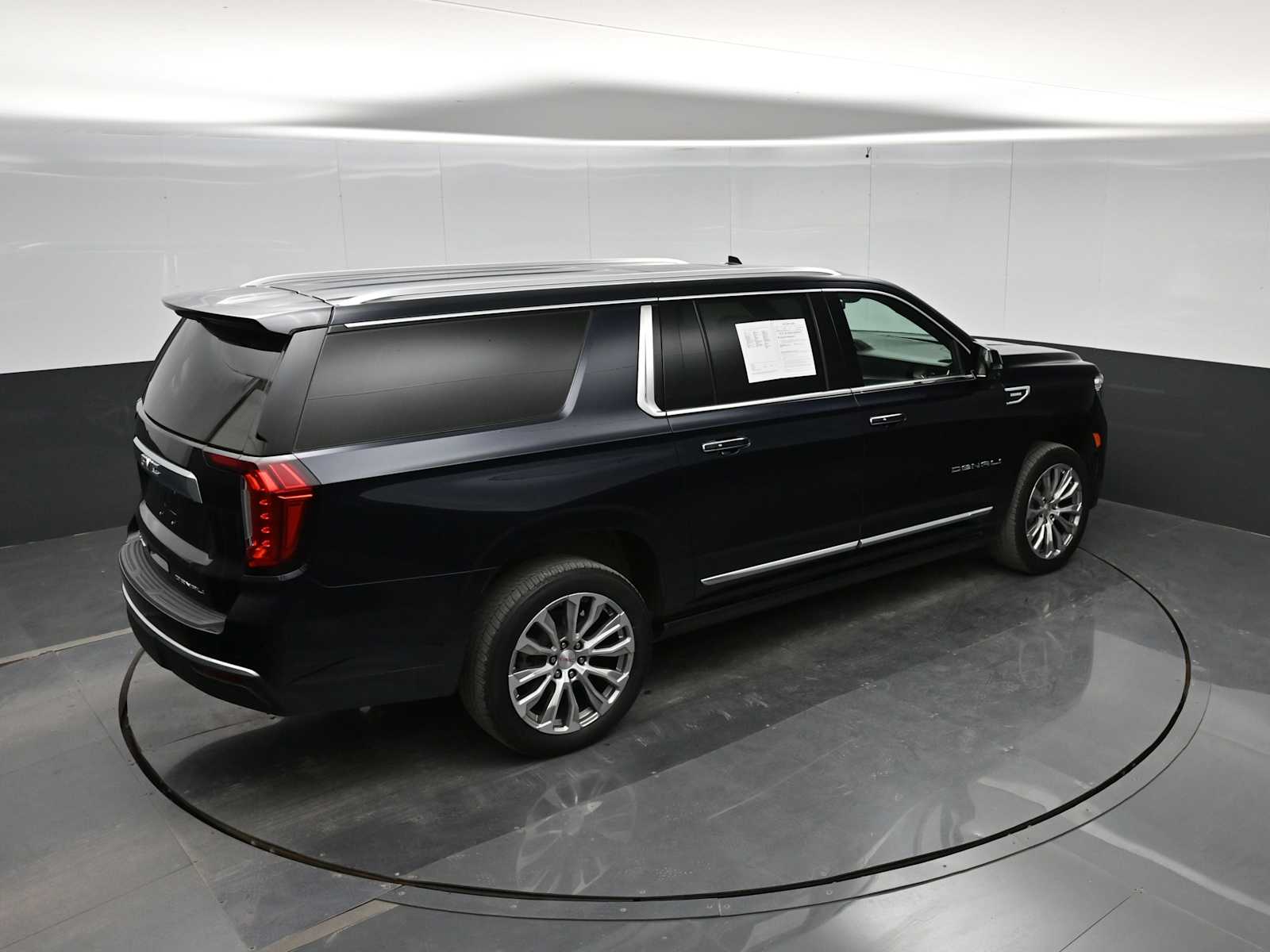 2023 GMC Yukon XL 4WD Denali