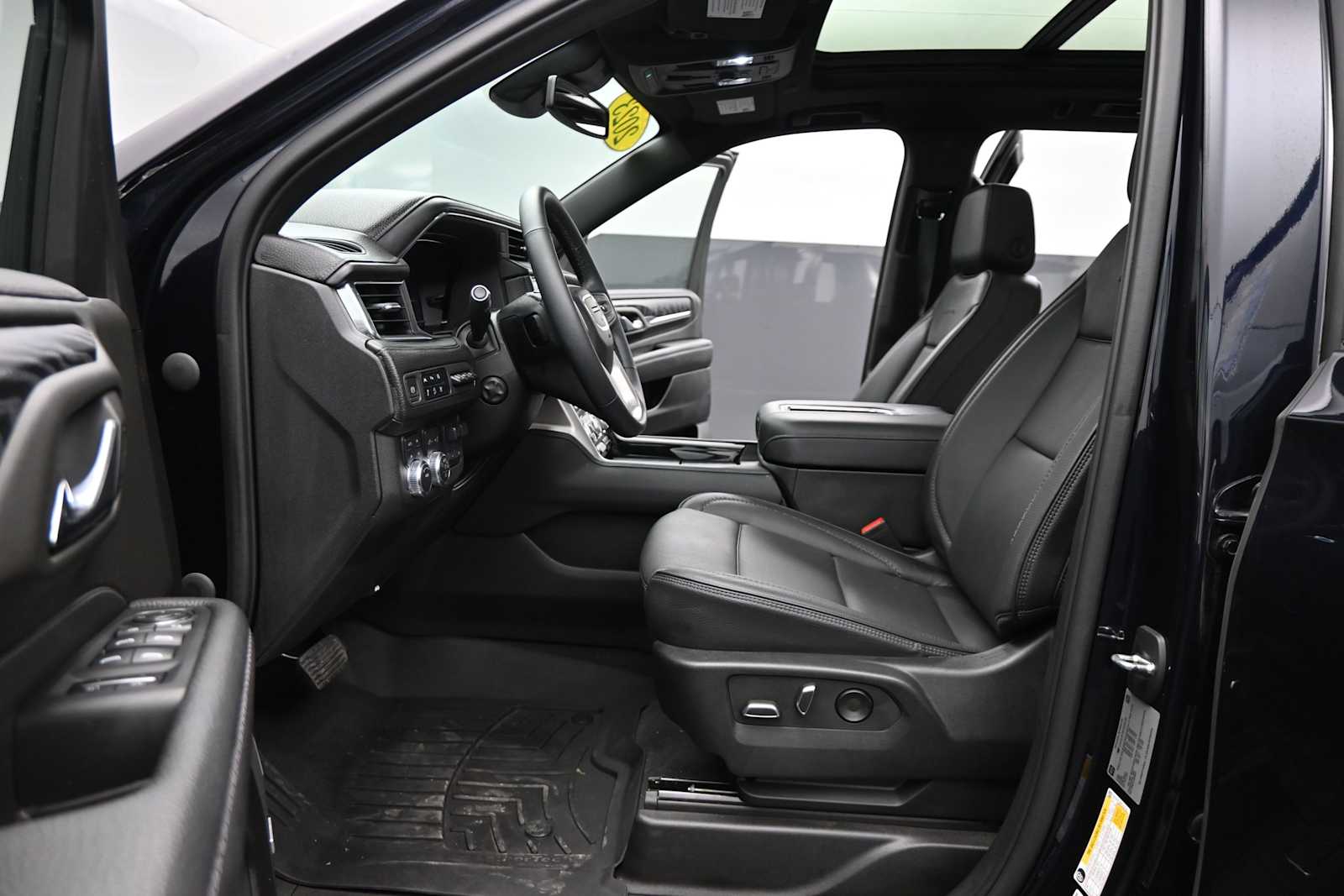 2023 GMC Yukon XL 4WD Denali