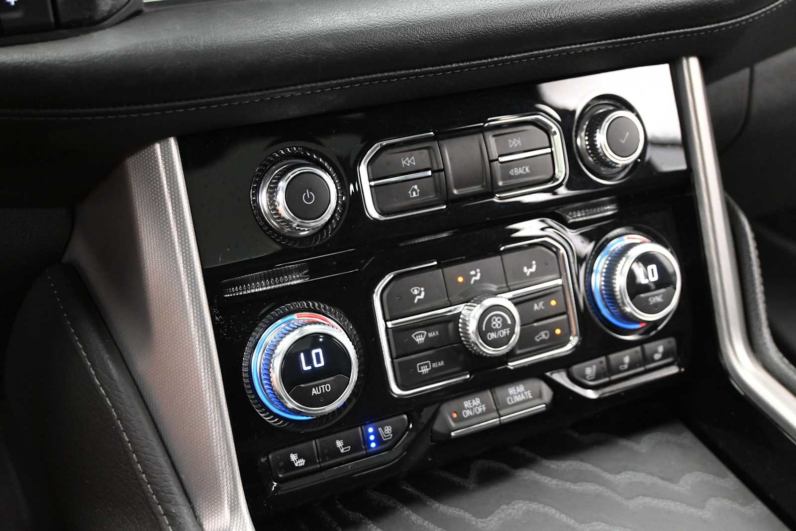 2023 GMC Yukon XL 4WD Denali