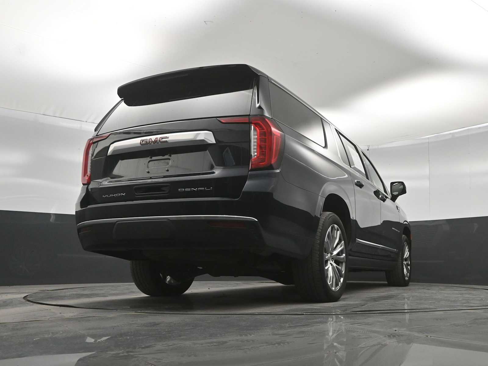 2023 GMC Yukon XL 4WD Denali