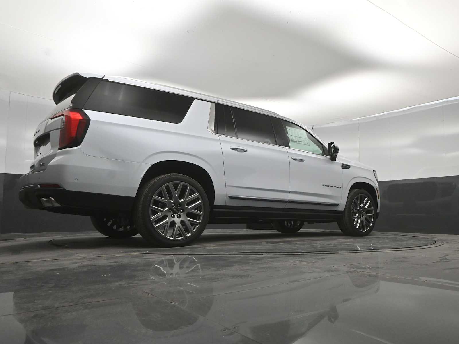 2026 GMC Yukon XL 4WD Denali Ultimate