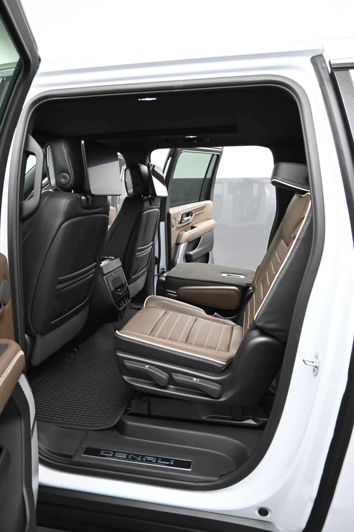 2026 GMC Yukon XL 4WD Denali Ultimate