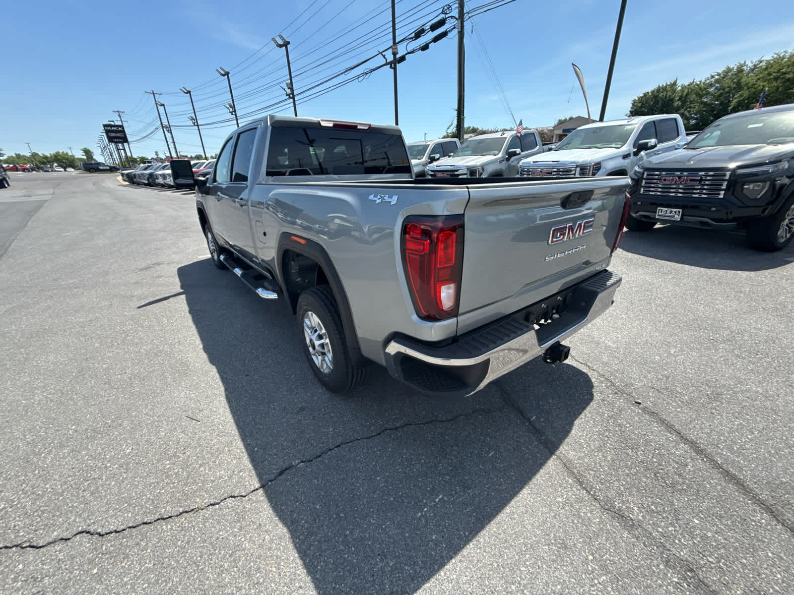 2026 GMC Sierra 2500 HD SLE