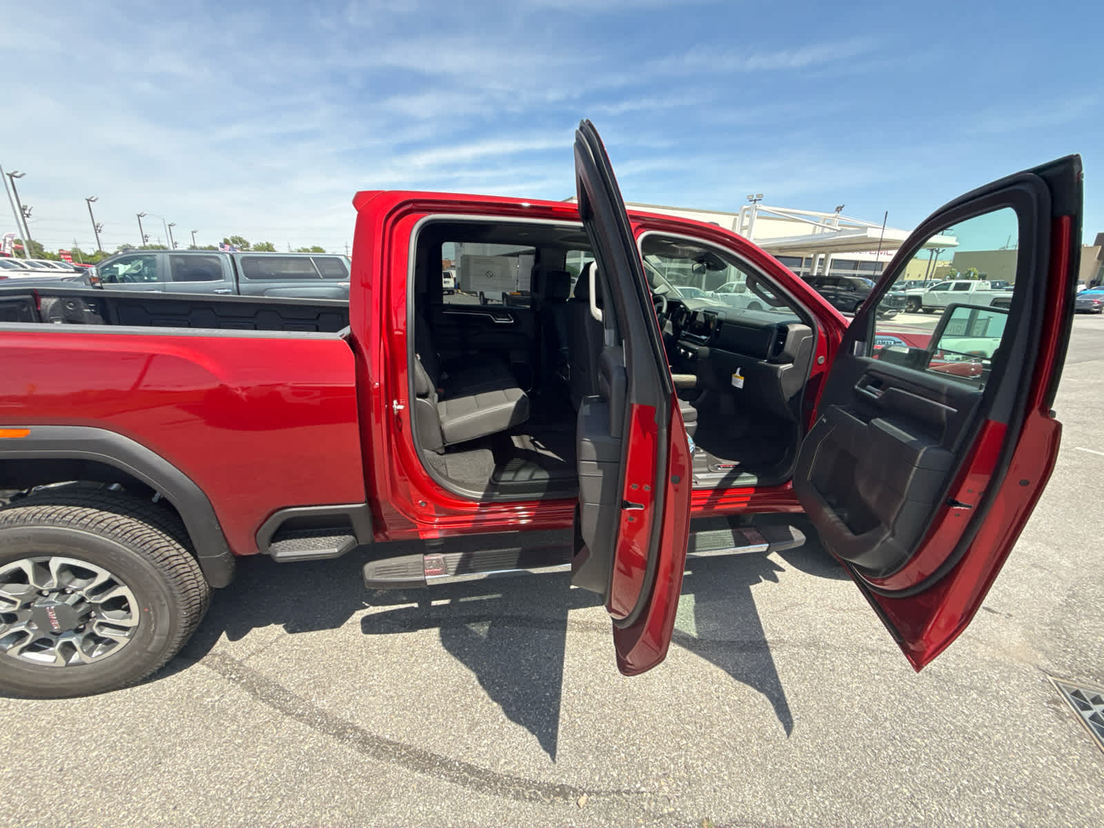 2026 GMC Sierra 2500 HD SLT