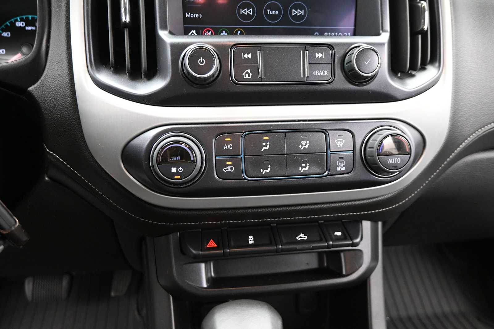 2022 GMC Canyon 4WD Crew Cab Short Box Elevation