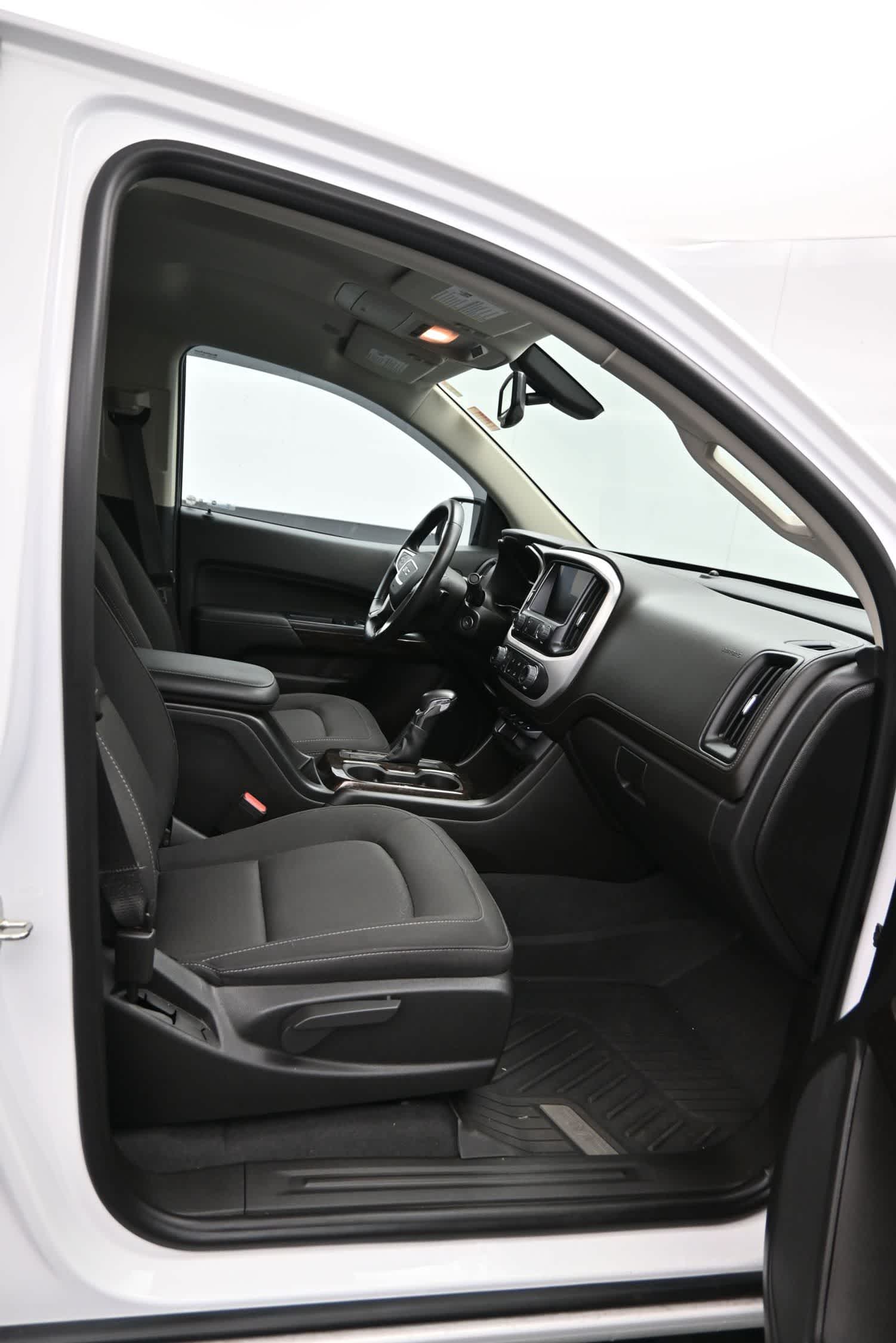 2022 GMC Canyon 4WD Crew Cab Short Box Elevation