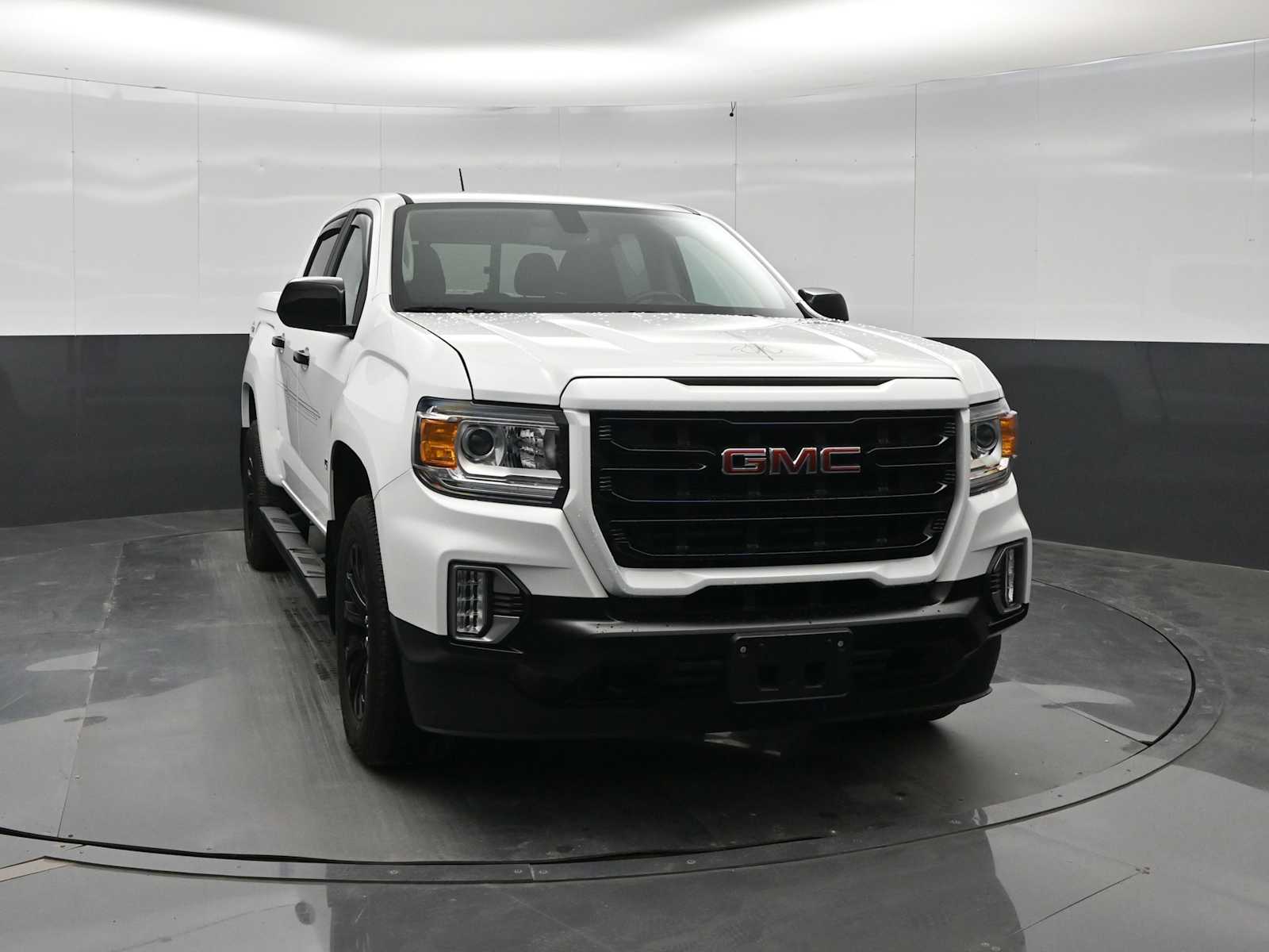 2022 GMC Canyon 4WD Crew Cab Short Box Elevation