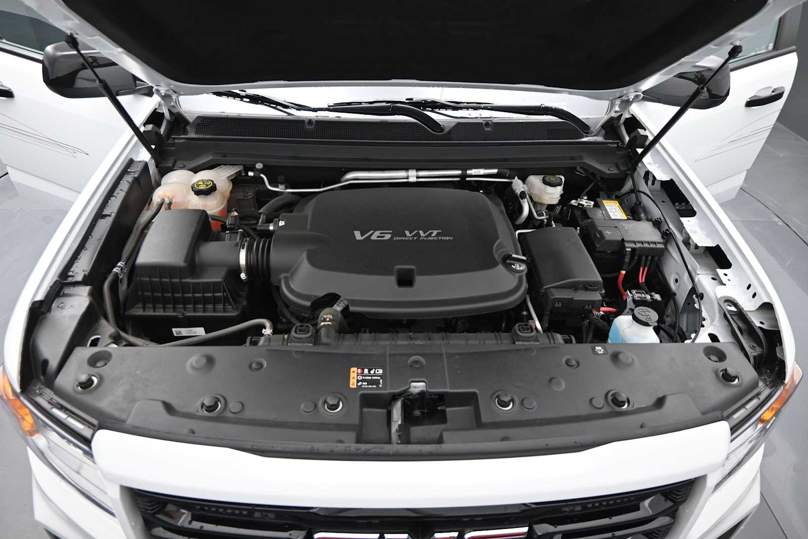 2022 GMC Canyon 4WD Crew Cab Short Box Elevation