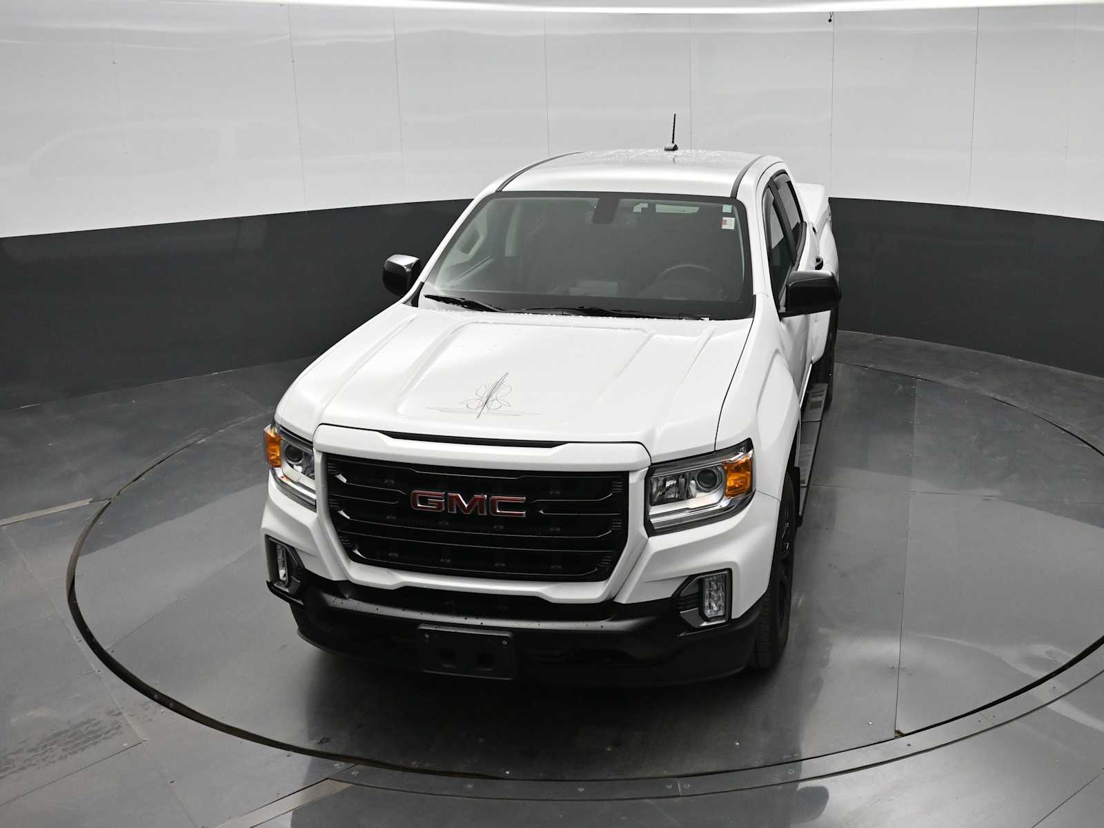 2022 GMC Canyon 4WD Crew Cab Short Box Elevation