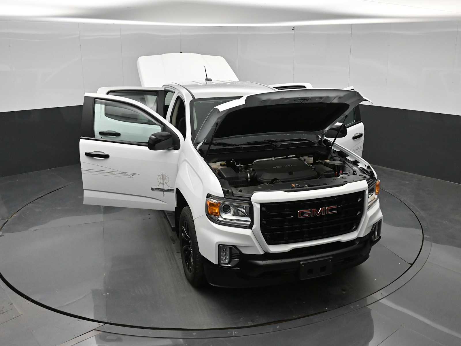 2022 GMC Canyon 4WD Crew Cab Short Box Elevation