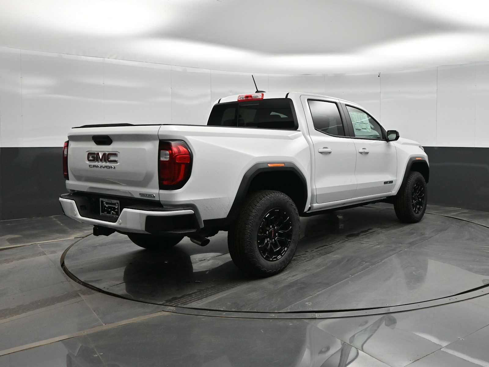 2026 GMC Canyon Elevation, RWD