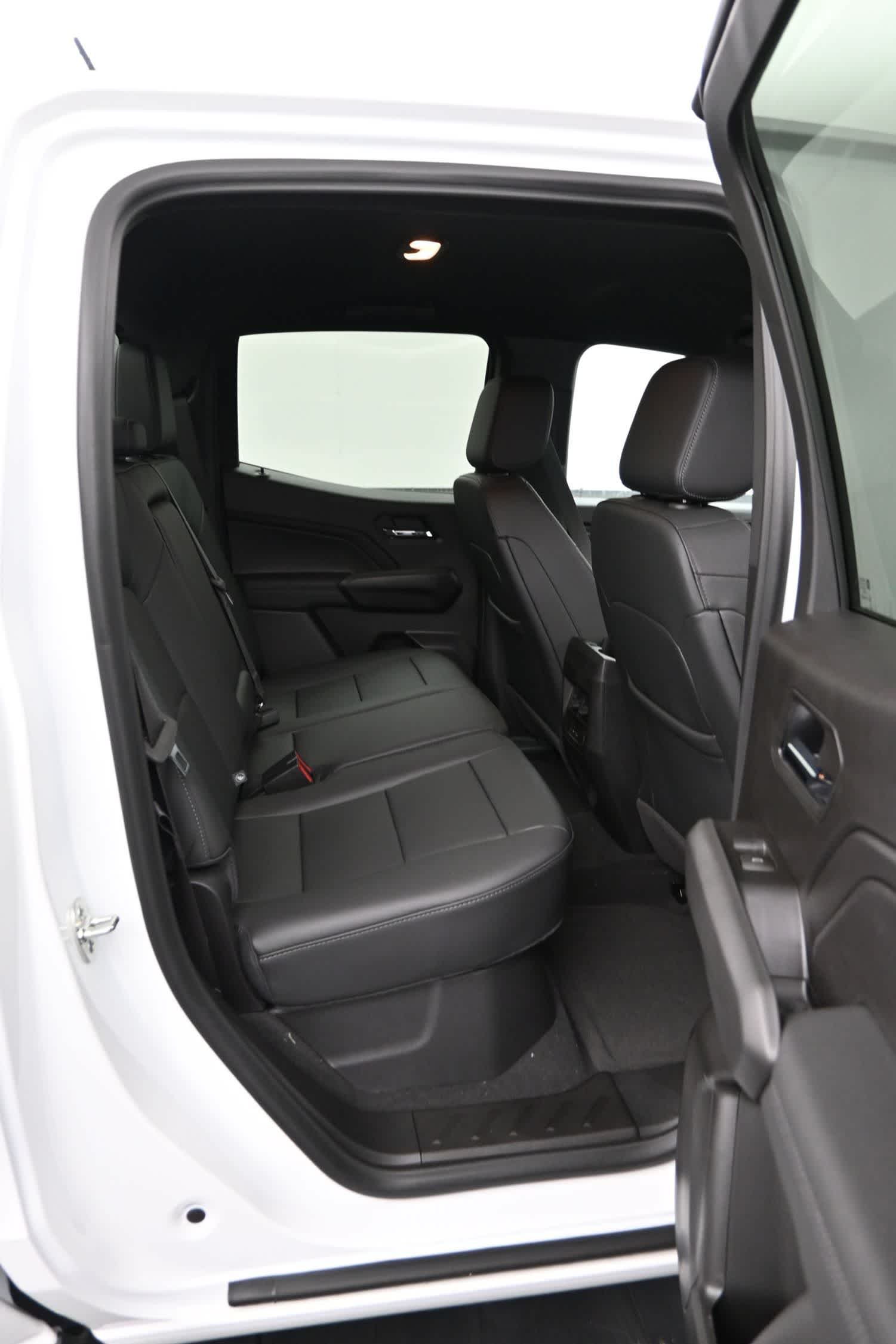 2026 GMC Canyon Elevation, 4WD