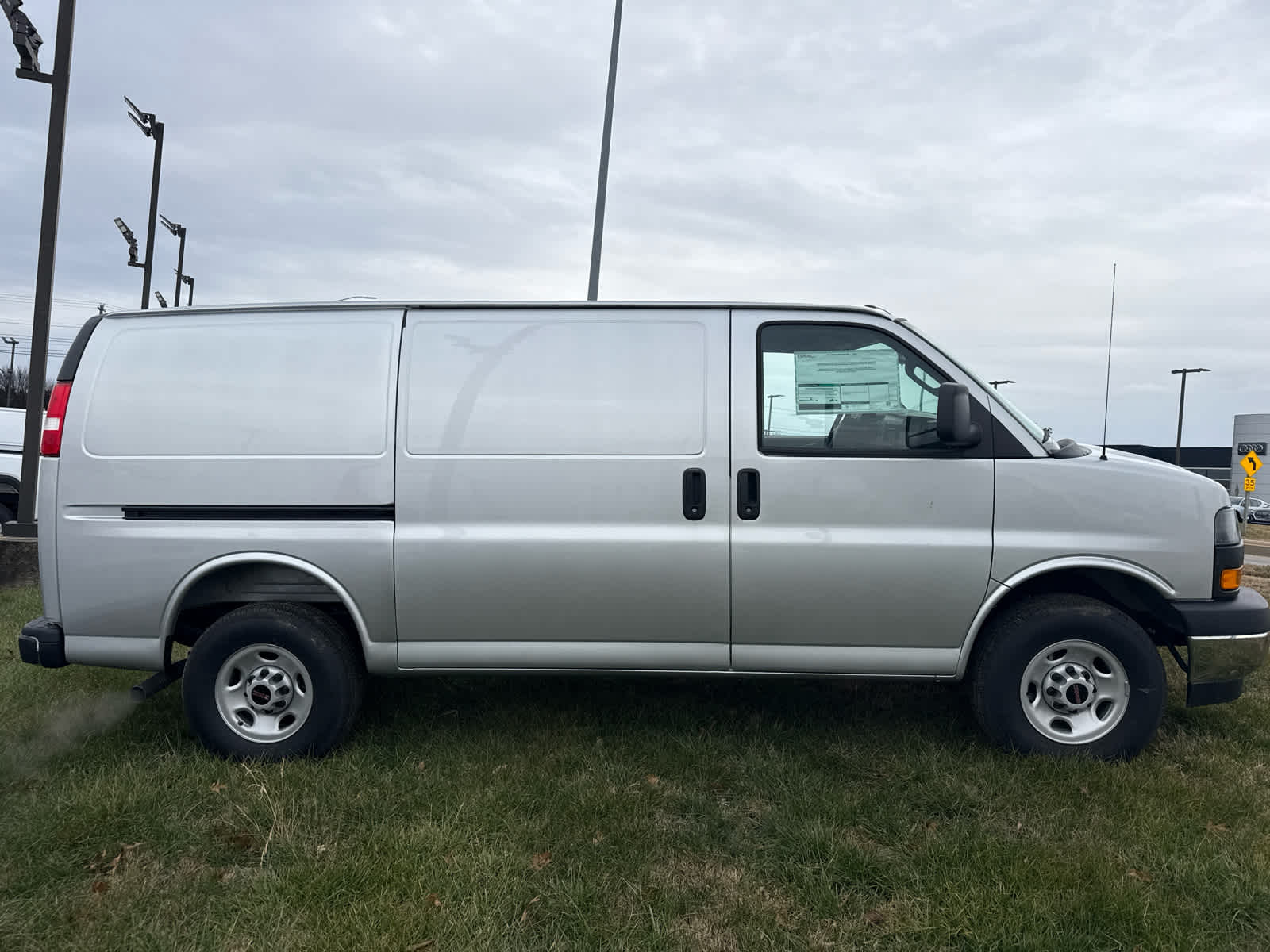 2025 GMC Savana Cargo 2500