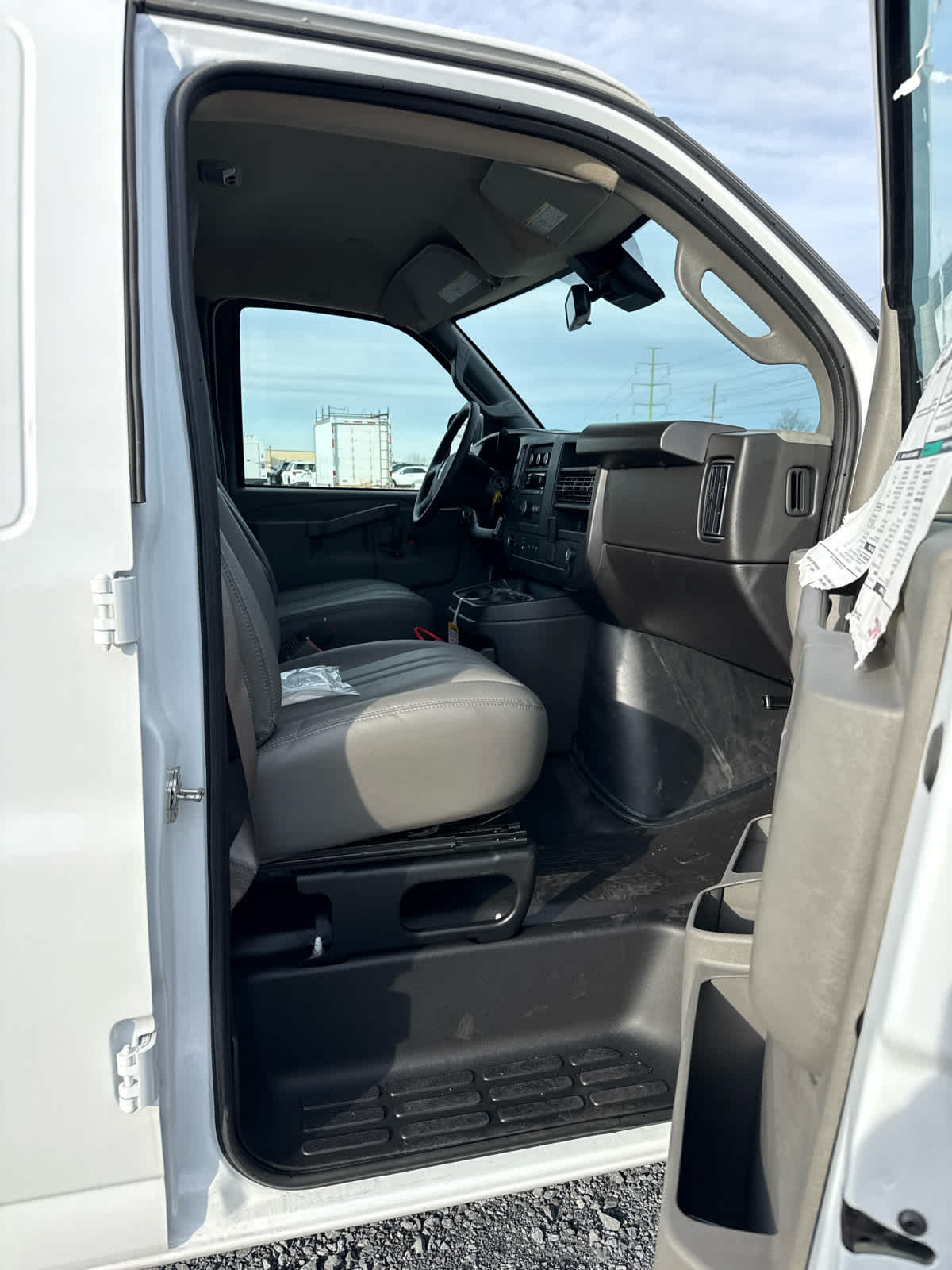 2025 GMC Savana Cargo RWD 2500 Regular Wheelbase Work Van