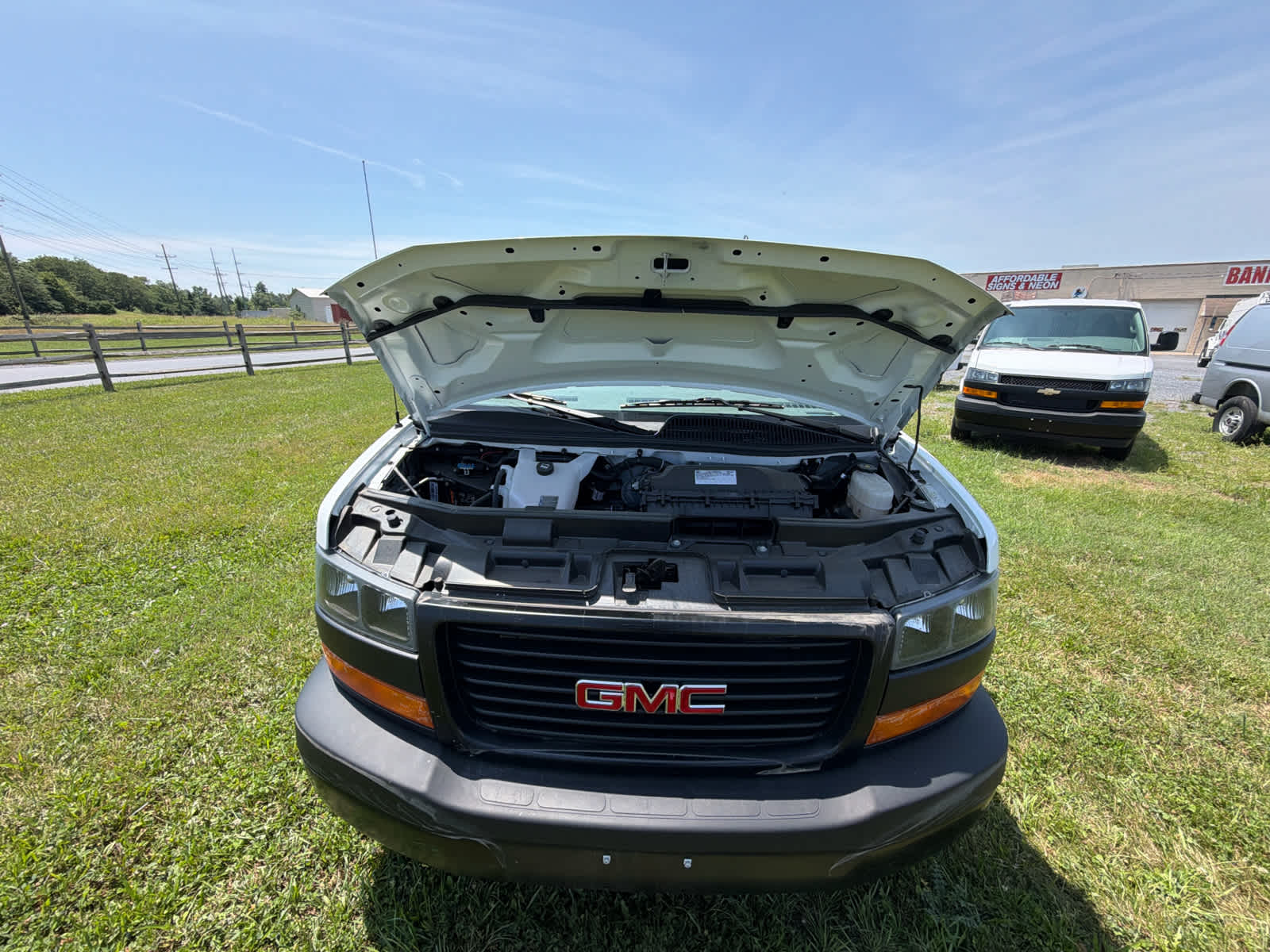2025 GMC Savana Cargo RWD 2500 Regular Wheelbase Work Van
