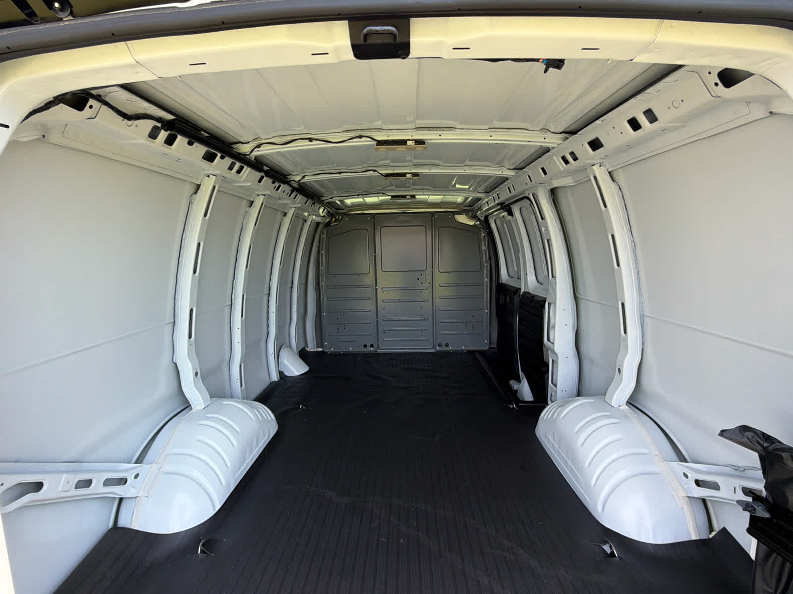 2025 GMC Savana Cargo RWD 2500 Regular Wheelbase Work Van