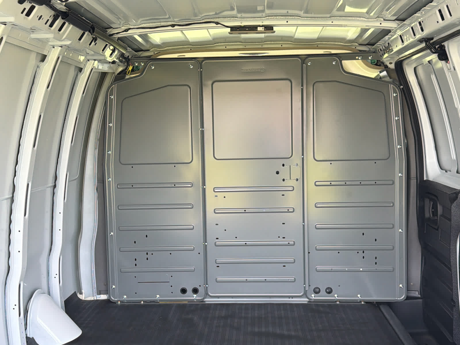 2025 GMC Savana Cargo RWD 2500 Regular Wheelbase Work Van