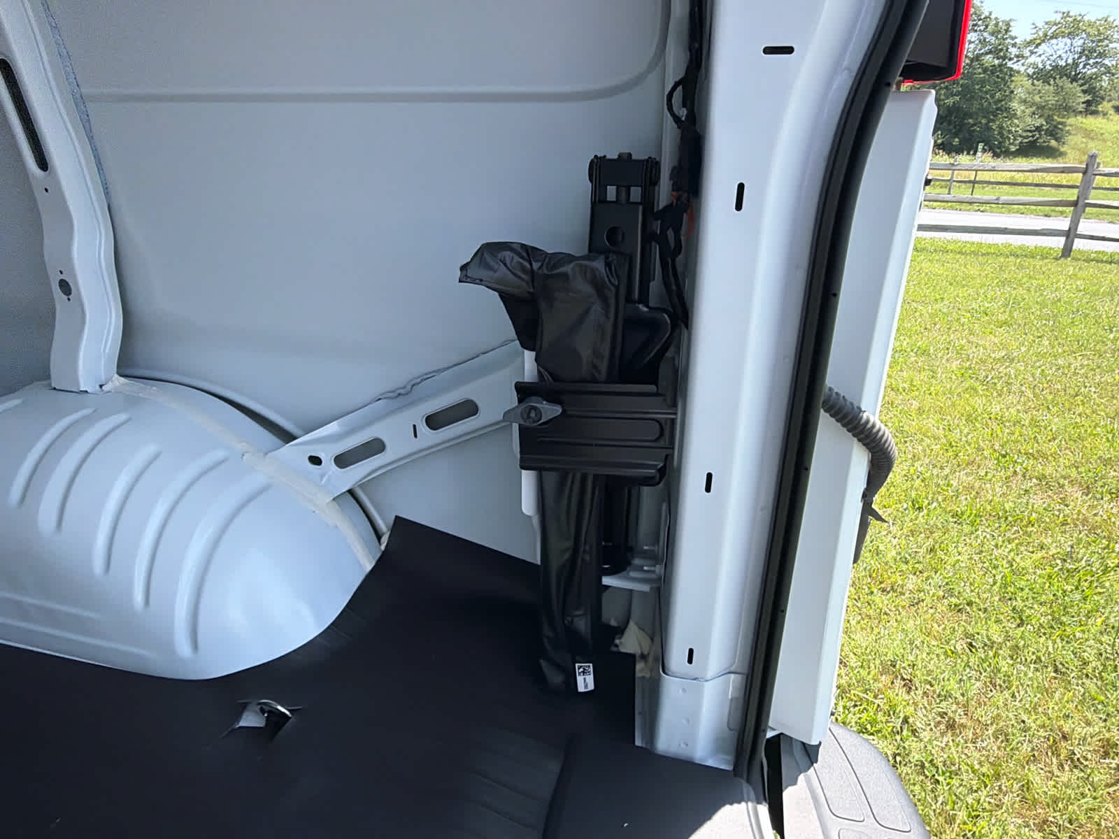 2025 GMC Savana Cargo RWD 2500 Regular Wheelbase Work Van