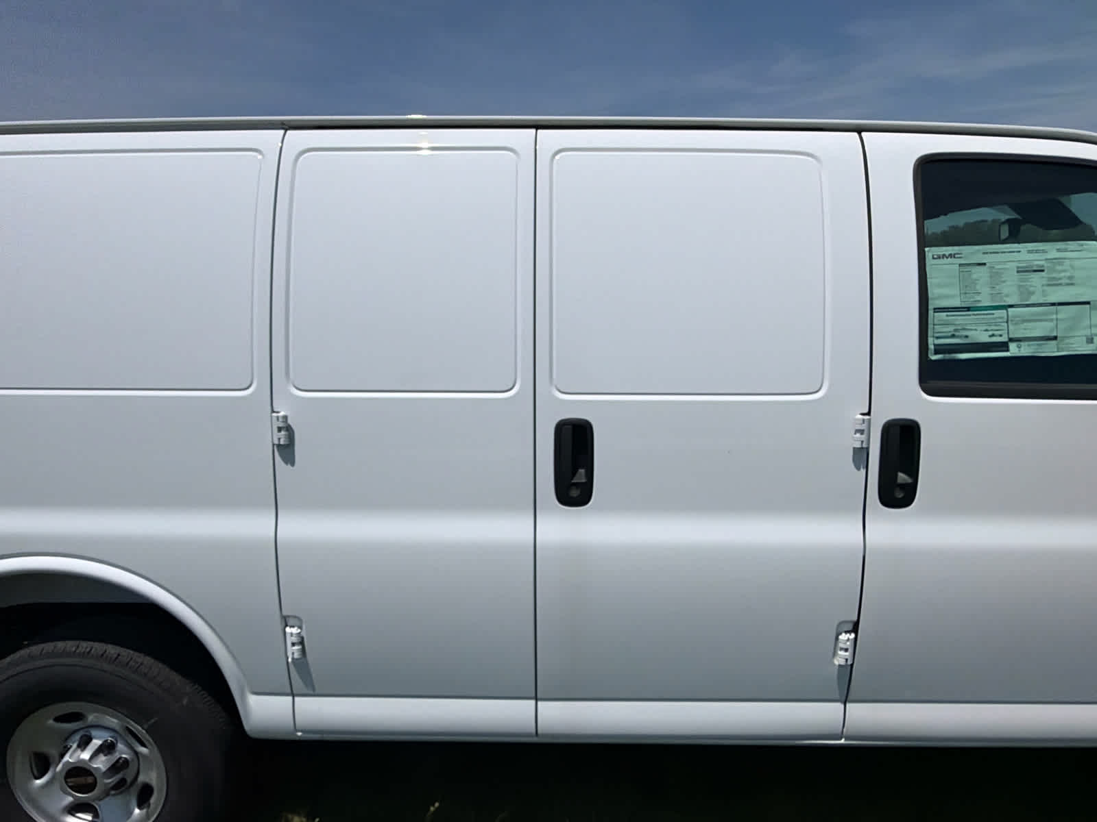2025 GMC Savana Cargo RWD 2500 Regular Wheelbase Work Van